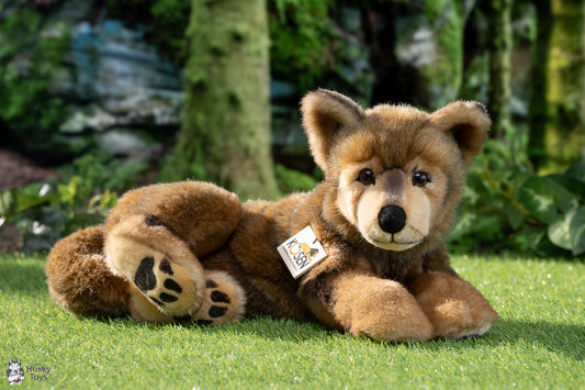 Kösen Lying Wolf Puppy