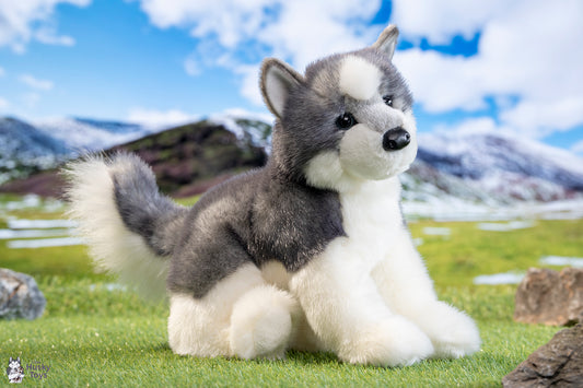 Douglas Cuddle Toys Sasha Husky