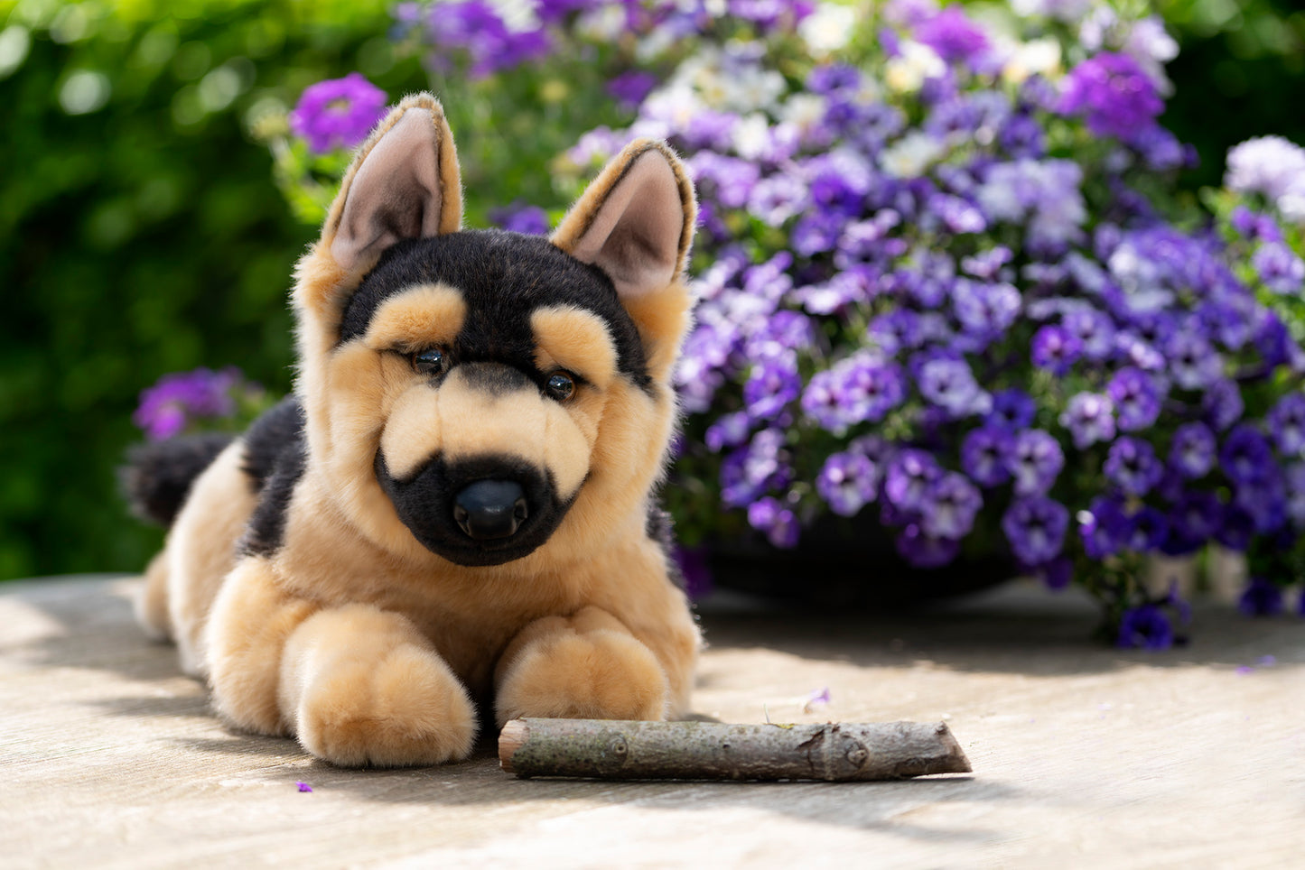 Hermann Teddy German Shepherd Lying 60cm